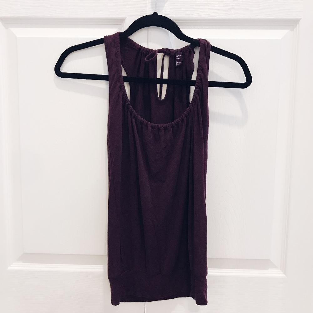 ❗3/$20 Aritzia Talula Burgundy tank top